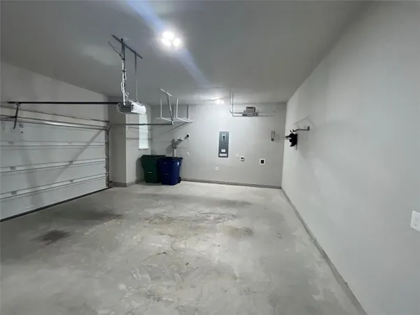 $3,150 | 2253 Burning Bush Lane, Waxahachie, TX 75167