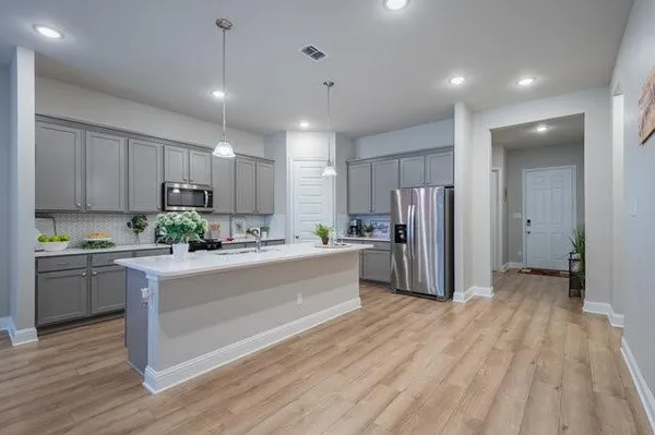 $3,150 | 2253 Burning Bush Lane, Waxahachie, TX 75167