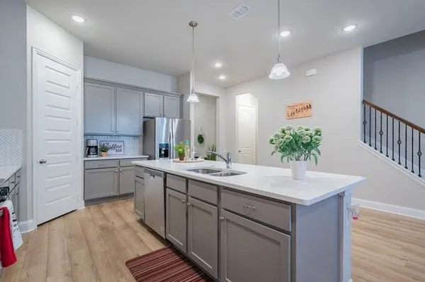 $3,150 | 2253 Burning Bush Lane, Waxahachie, TX 75167