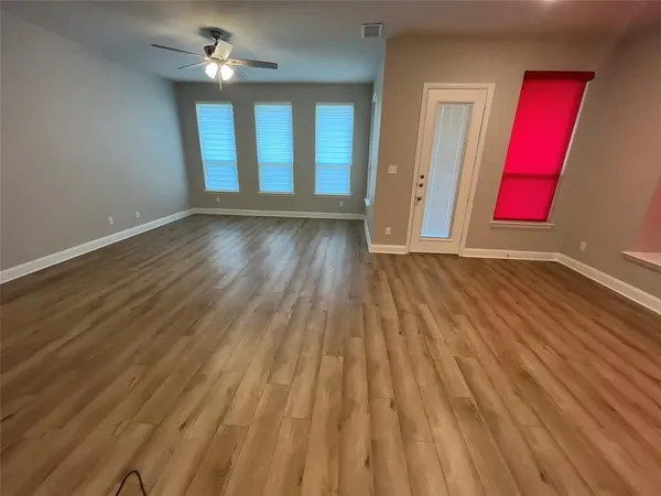 $3,150 | 2253 Burning Bush Lane, Waxahachie, TX 75167