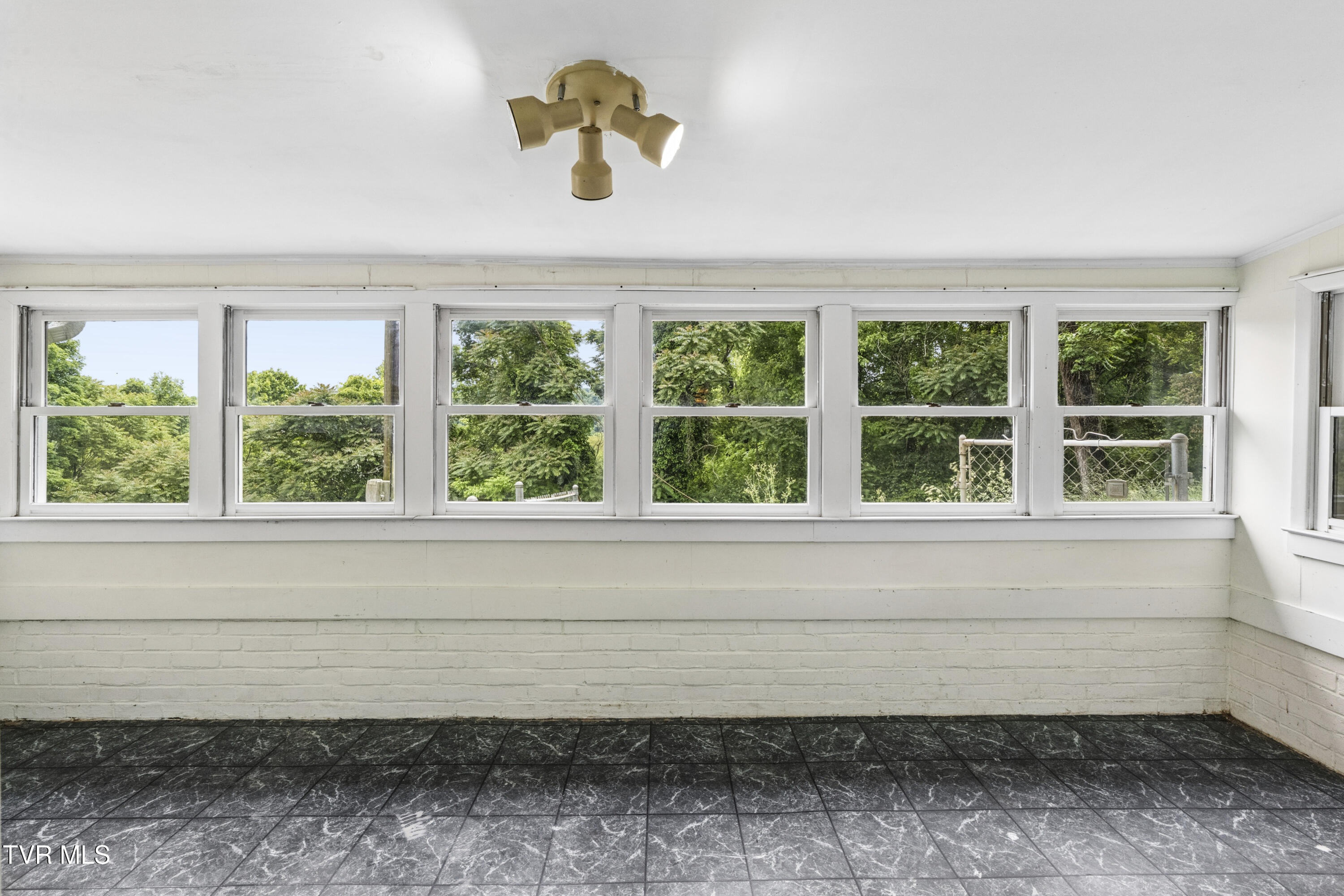 1104 Lebanon Road Kingsport, TN 37663 - Photo 20 of 108 20