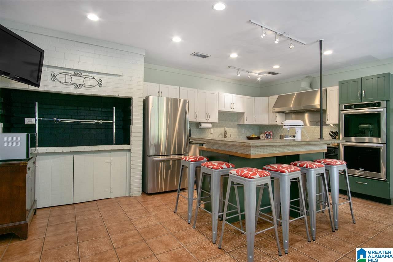 1720 Ponderosa Road Hayden, AL 35079 - Photo 8 of 45