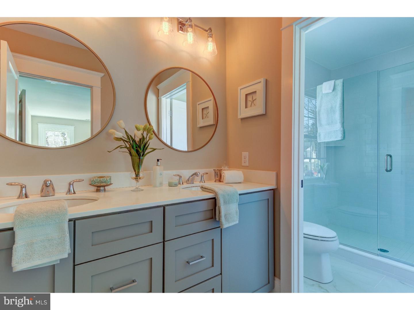 6 Hillside Road Wayne, PA 19087 - Photo 15 of 21 Master Bathroom