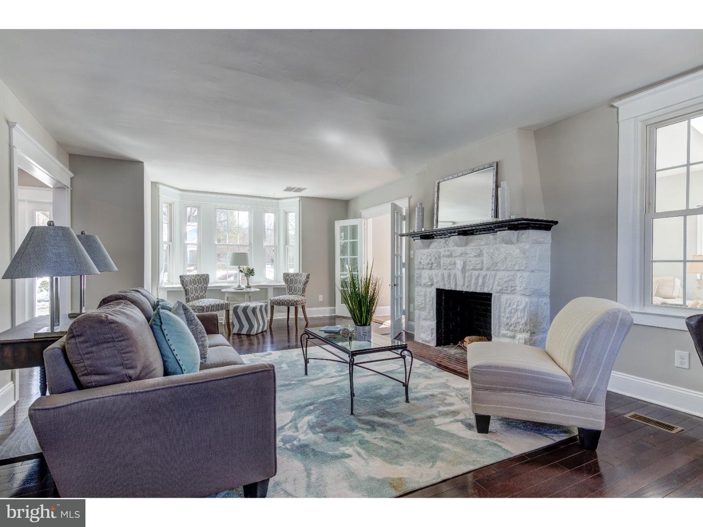 6 Hillside Road Wayne, PA 19087 - Photo 5 of 21 Living Room