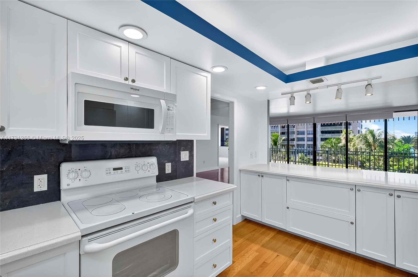 2 Grove Isle Drive, Unit B404 Coconut Grove, FL 33133 - Photo 12 of 36