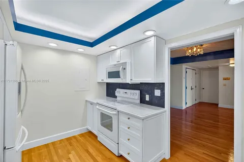 $1,199,000 | 2 Grove Isle Drive, Unit B404, Coconut Grove, FL 33133