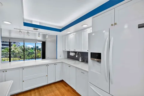 $1,199,000 | 2 Grove Isle Drive, Unit B404, Coconut Grove, FL 33133