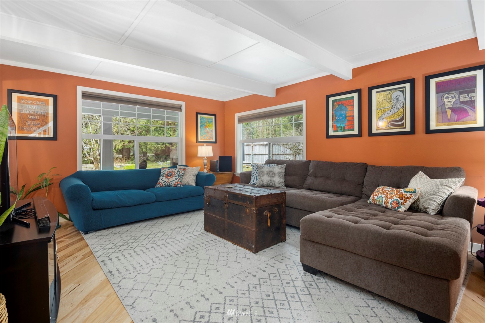 7688 Silver Lake Road Maple Falls, WA 98266 - Photo 8 of 40 a living room with furniture and a large window