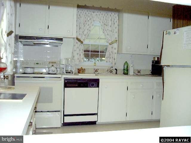 309 Pinehurst Road York, PA 17402 - Photo 2 of 8 Gallery Image 2