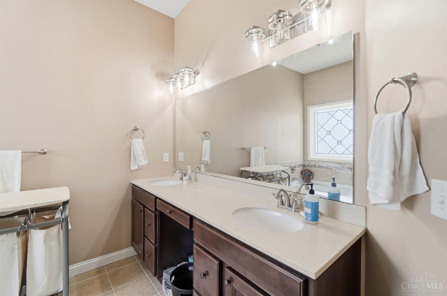 1584 Hawk Ridge Drive Maineville, OH 45039 - Photo 33 of 62 Gallery Image 33