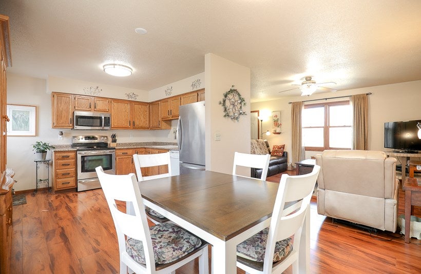 85 Prairie Ridge Court North Liberty, IA 52317 - Photo 6 of 25 Gallery Image 6