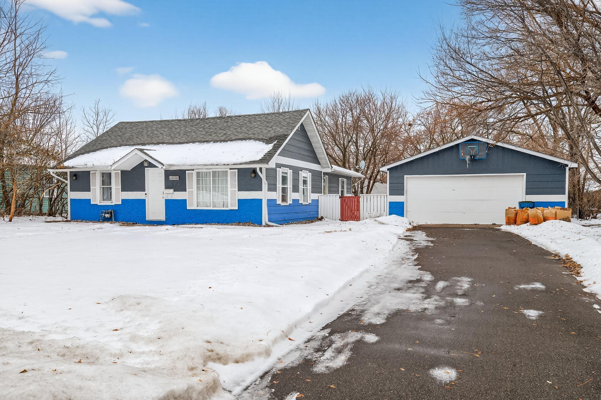 5626 6th Street Northeast Fridley, MN 55432 - Photo 2 of 29