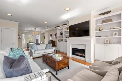 $2,895,000 | 61 Dartmouth Street, Unit 2, Boston, MA 02116