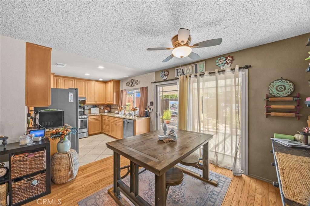 11539 Inglewood Court Riverside, CA 92503 - Photo 13 of 43