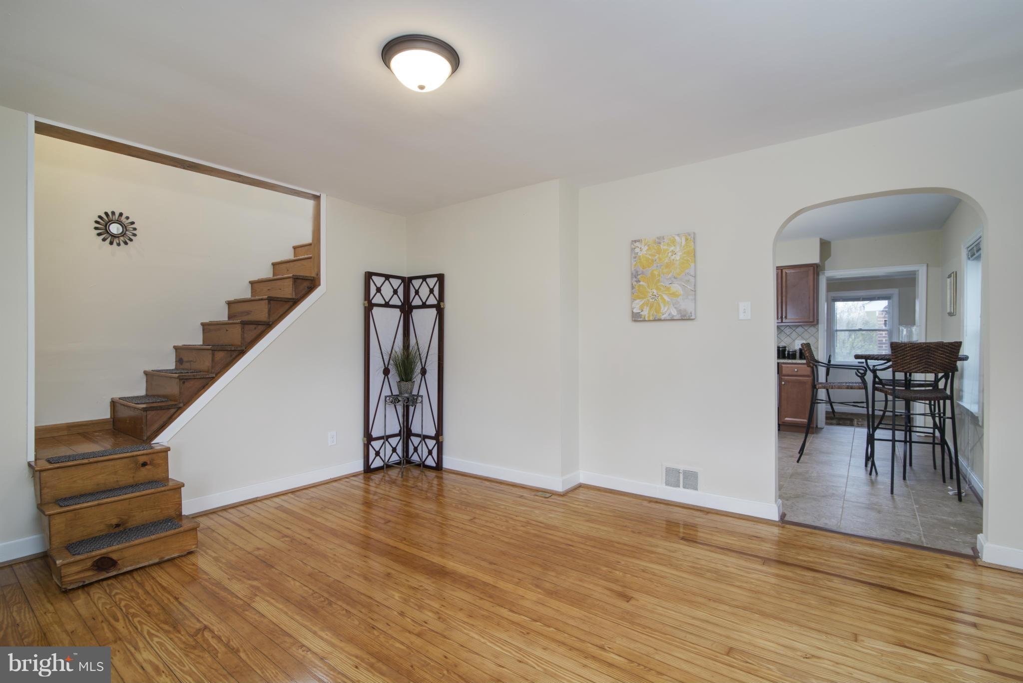16372 Spielman Road Williamsport, MD 21795 - Photo 16 of 30 Living Room