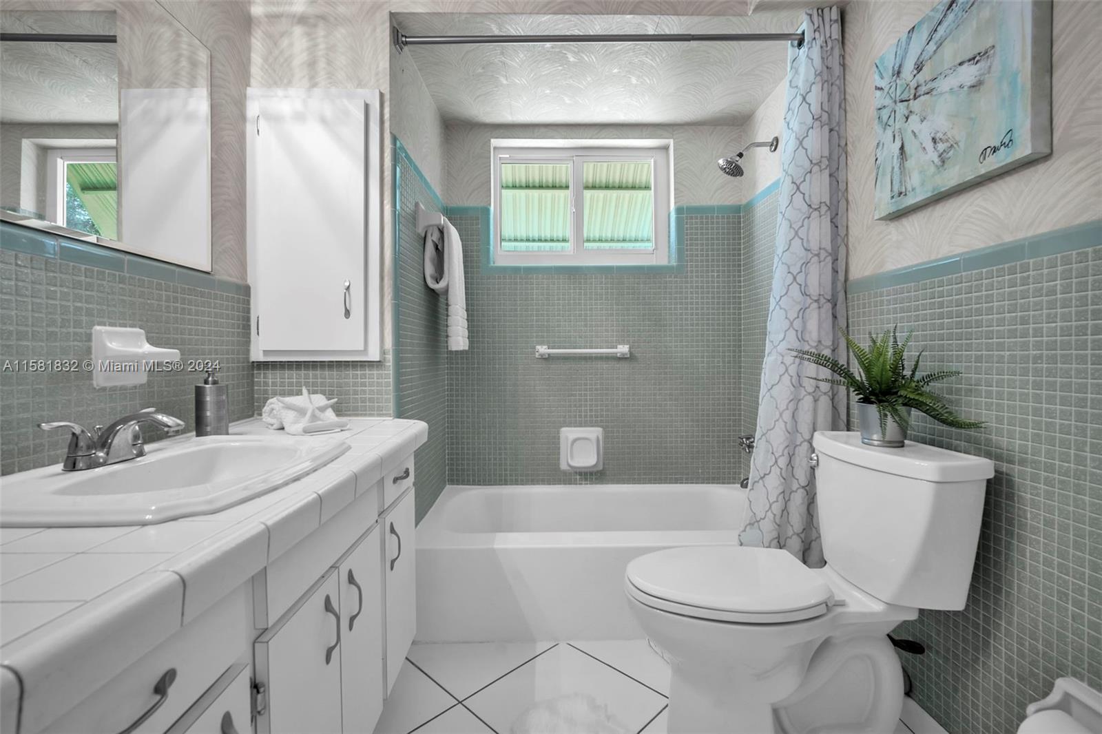 1904 North Park Road Hollywood, FL 33021 - Photo 27 of 28 Gallery Image 27