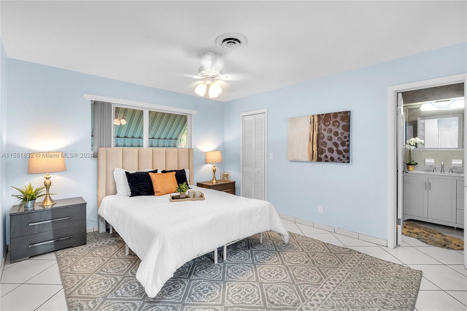 1904 North Park Road Hollywood, FL 33021 - Photo 6 of 28 Gallery Image 6