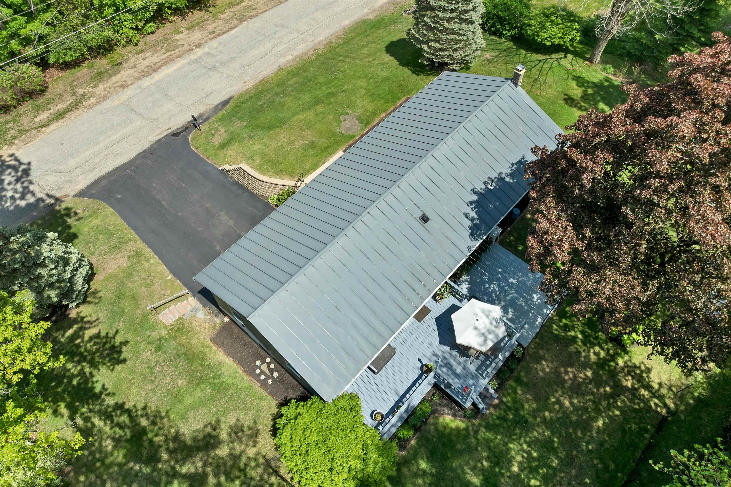 121 Terrace Road Franklin, NH 03235 - Photo 12 of 46