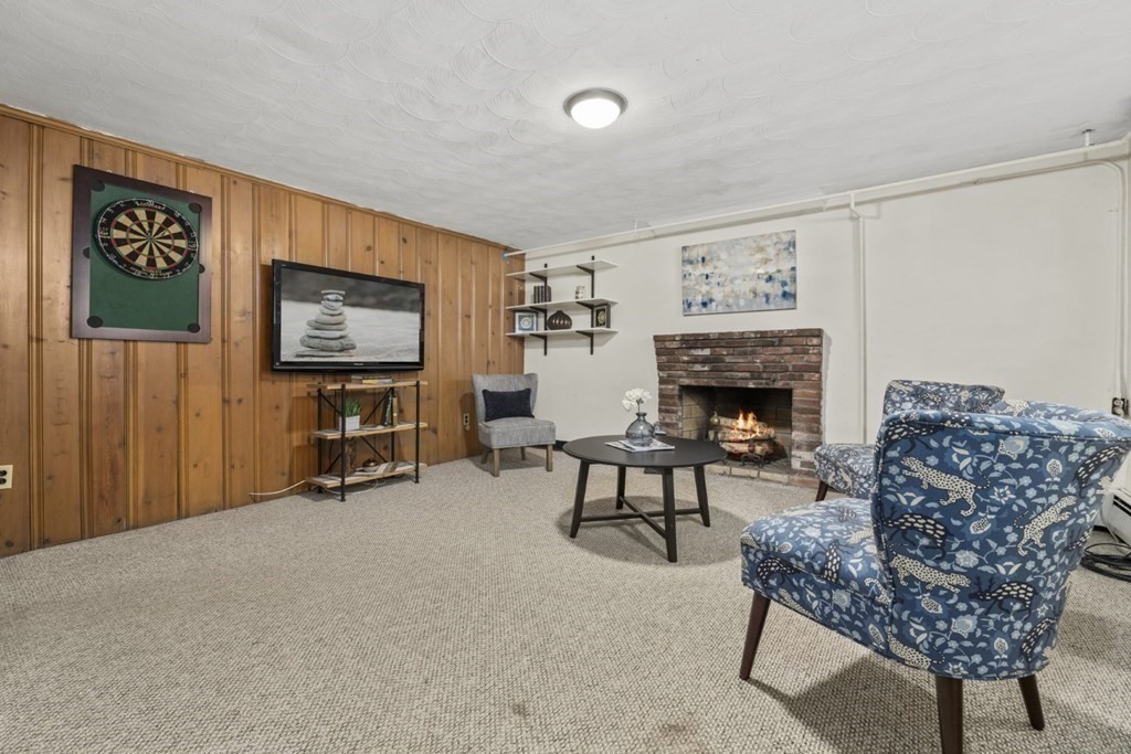 46 Catherine Avenue Reading, MA 01867 - Photo 24 of 32 Gallery Image 24