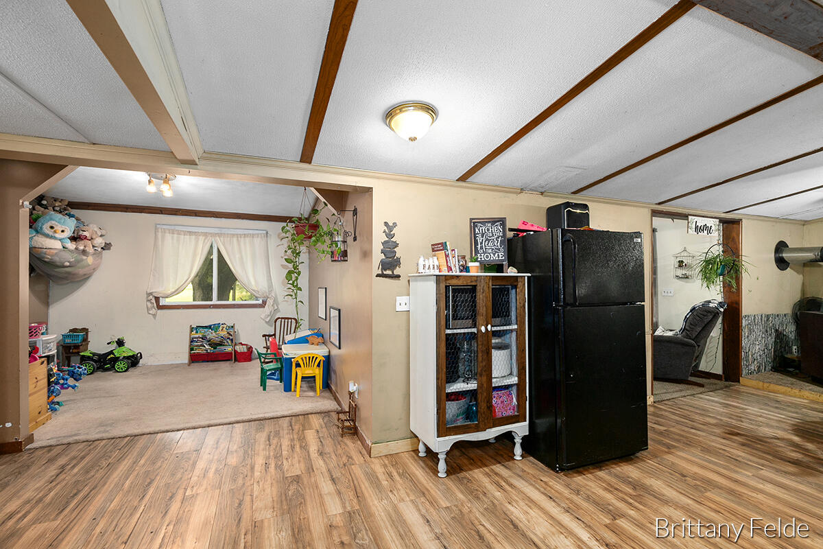 5558 Carlson Road Edmore, MI 48829 - Photo 9 of 20 IMG_1008