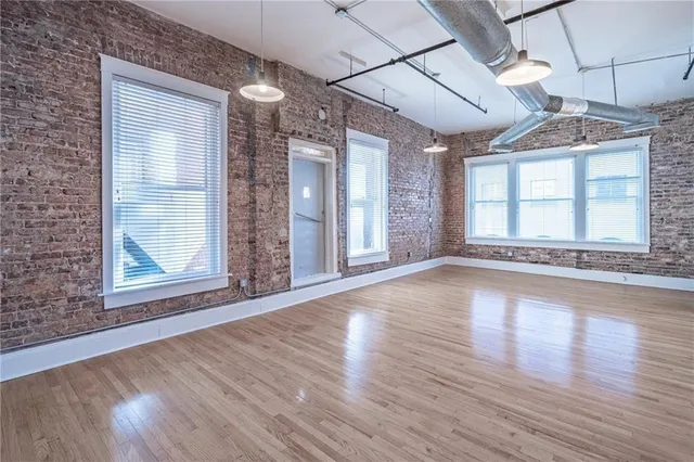 $1,950 | 215 Mitchell Street Southwest, Unit 13, Atlanta, GA 30303