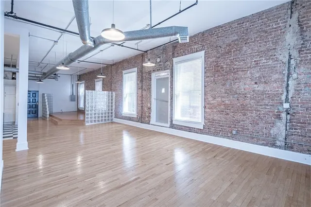 $1,950 | 215 Mitchell Street Southwest, Unit 13, Atlanta, GA 30303