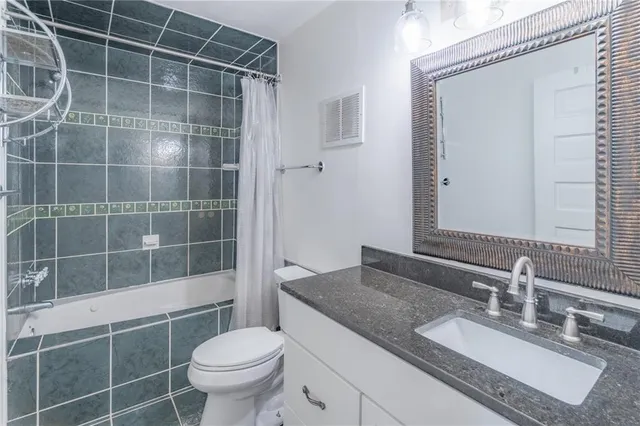 $1,950 | 215 Mitchell Street Southwest, Unit 13, Atlanta, GA 30303