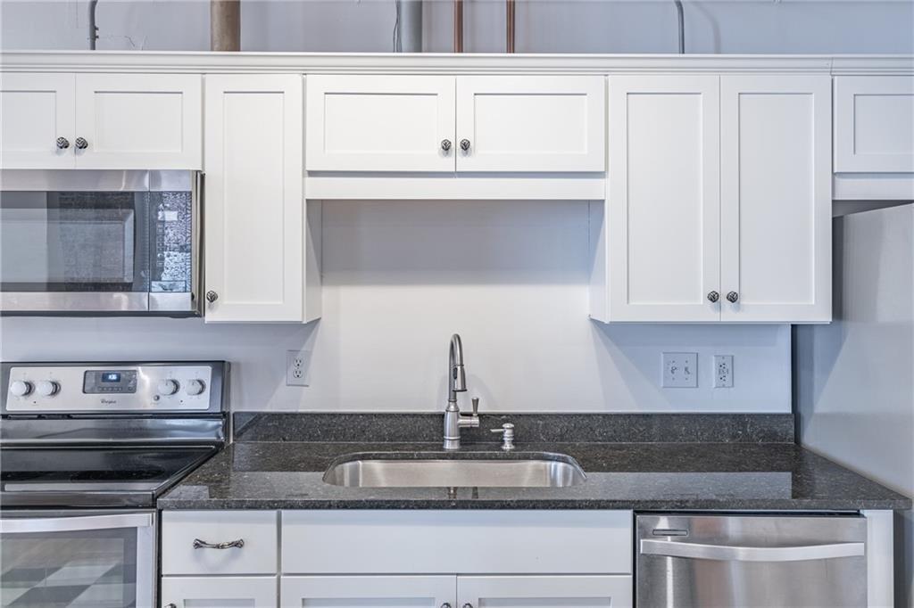 215 Mitchell Street Southwest, Unit 13 Atlanta, GA 30303 - Photo 30 of 36