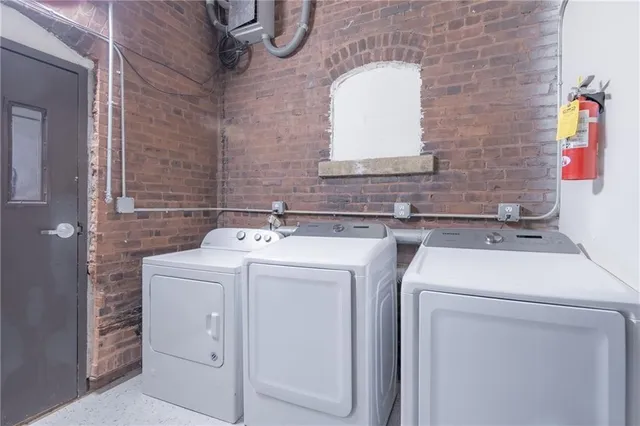 $1,950 | 215 Mitchell Street Southwest, Unit 13, Atlanta, GA 30303