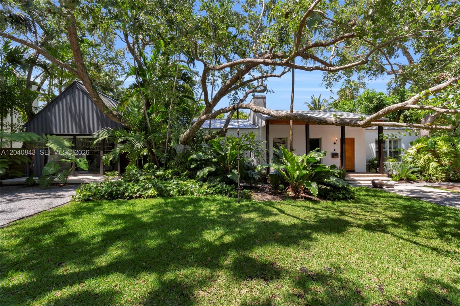 7420 Southwest 53rd Place Miami, FL 33143 - Photo 1 of 37