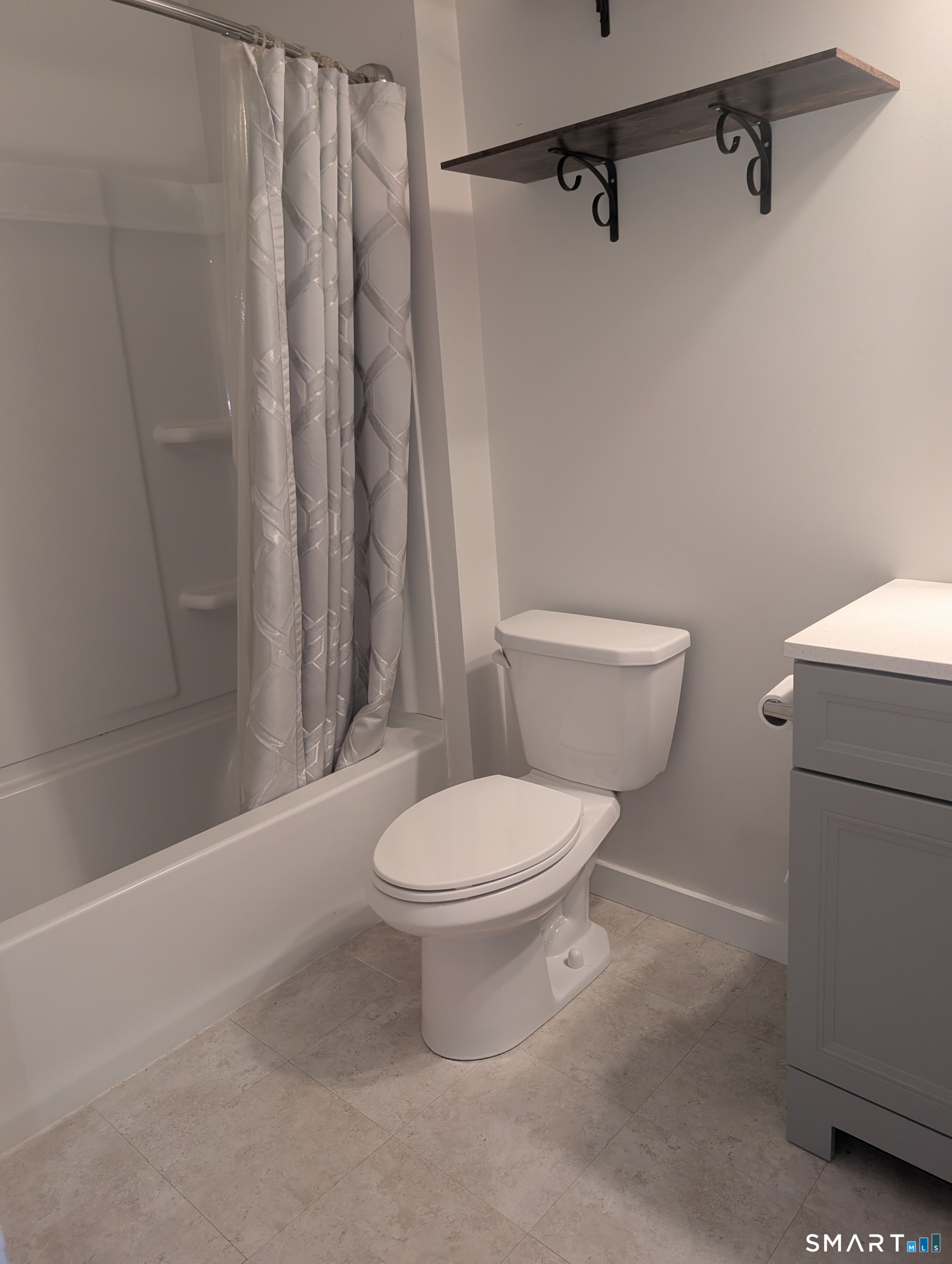 9 Center Street, Unit D Canton, CT 06019 - Photo 10 of 10 Gallery Image 10