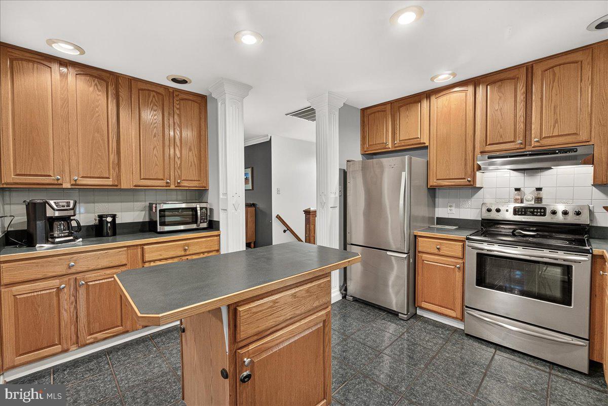 6144 Mt Phillip Road Frederick, MD 21703 - Photo 15 of 32 Kitchen