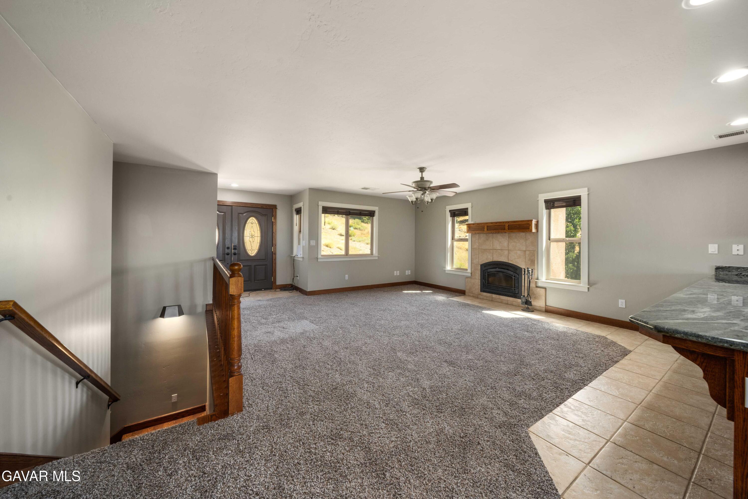 29600 Goldspike Road Tehachapi, CA 93561 - Photo 5 of 53 29600 Goldspike Rd-7