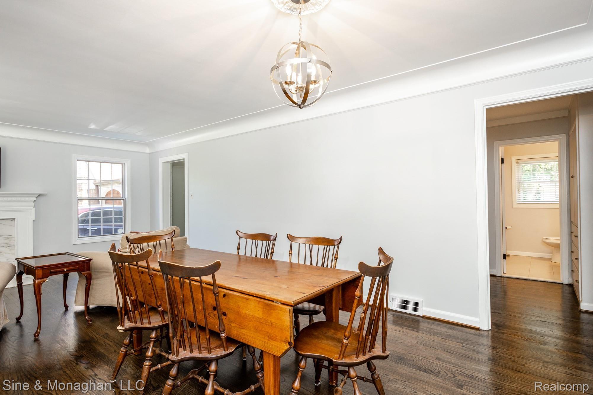 834 Rivard Boulevard Grosse Pointe, MI 48230 - Photo 14 of 48 834 Rivard S006.jpg