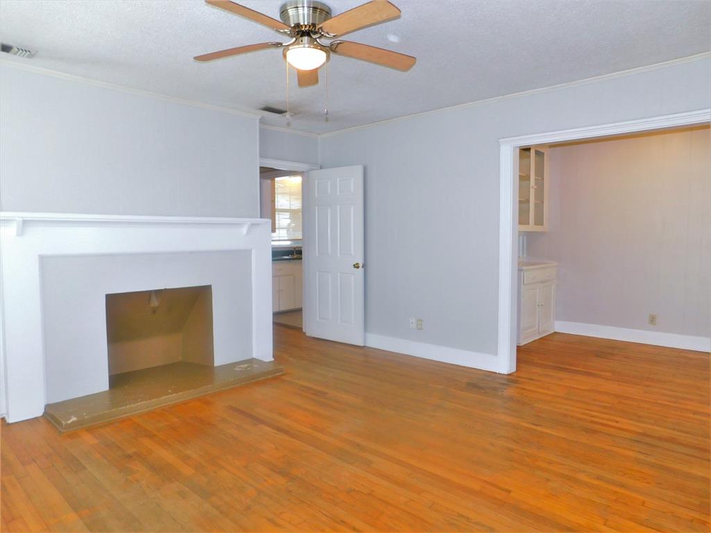 1609 North Locust Street Denton, TX 76201 - Photo 6 of 18 Gallery Image 6