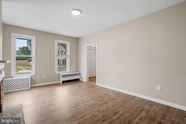 $385,000 | 350 New York Avenue, Columbus, NJ 08022