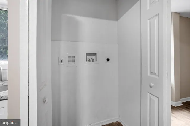 $385,000 | 350 New York Avenue, Columbus, NJ 08022