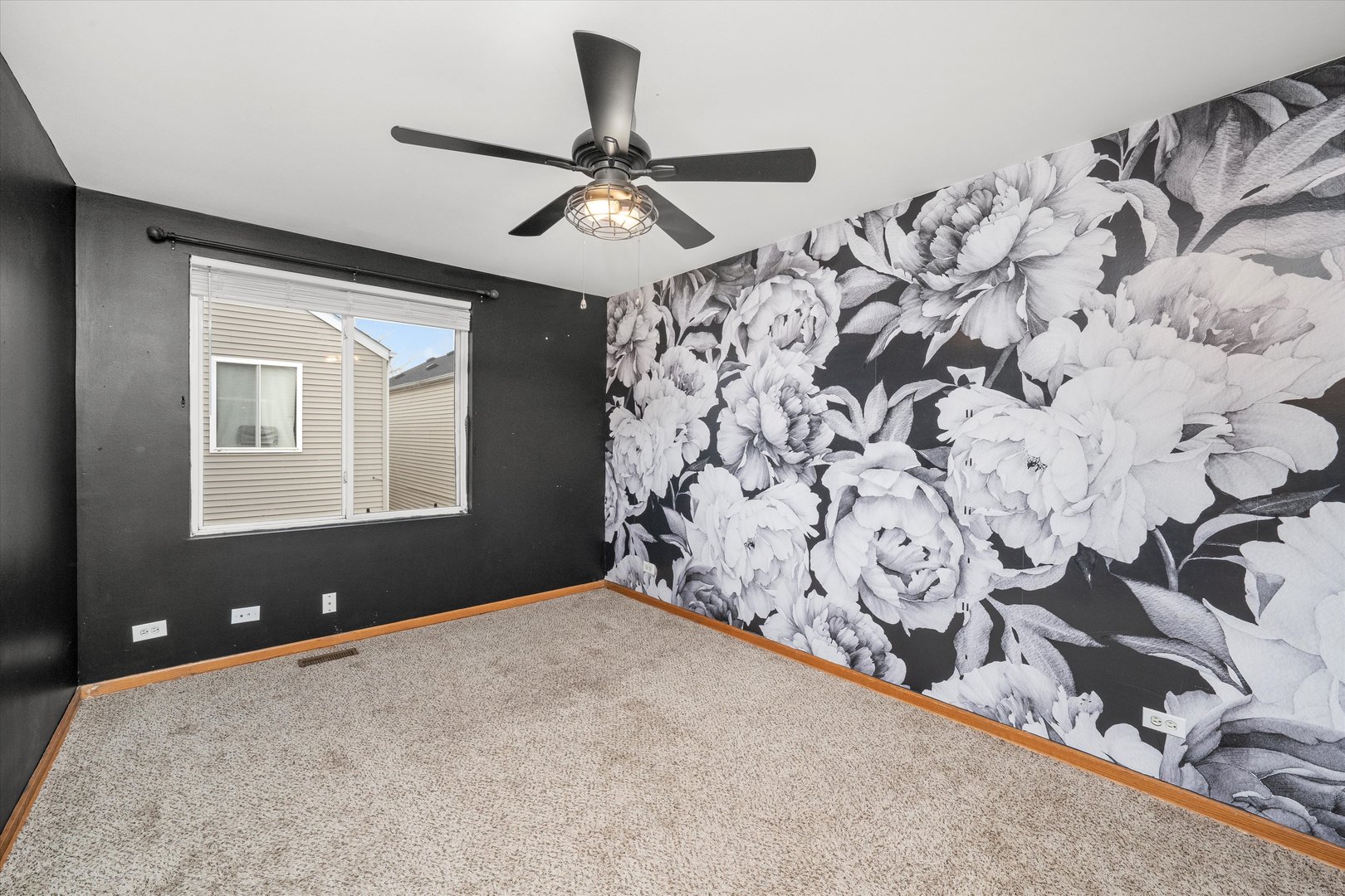 873 Symphony Drive Aurora, IL 60504 - Photo 10 of 24 a bedroom with a bed and a window