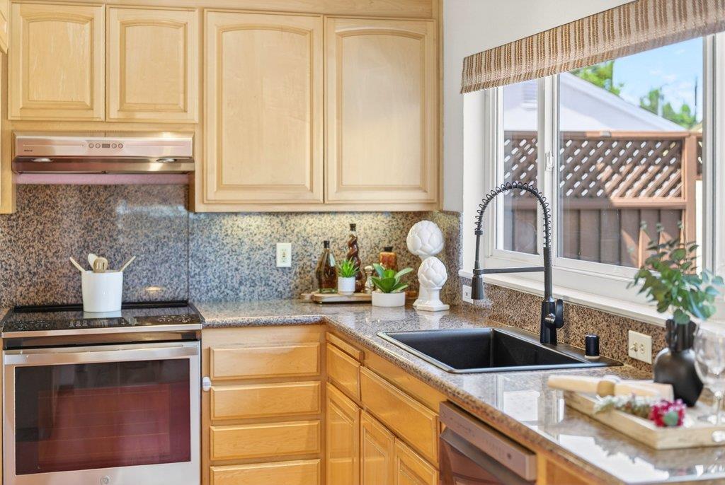 2377 Tulip Road San Jose, CA 95128 - Photo 11 of 62