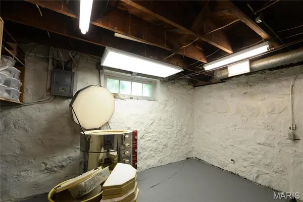 $4,750 | 418 Carswold Drive, St. Louis, MO 63105