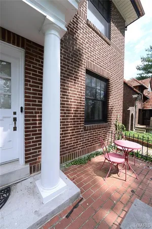 $4,750 | 418 Carswold Drive, St. Louis, MO 63105