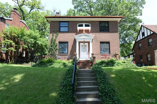 $4,750 | 418 Carswold Drive, St. Louis, MO 63105