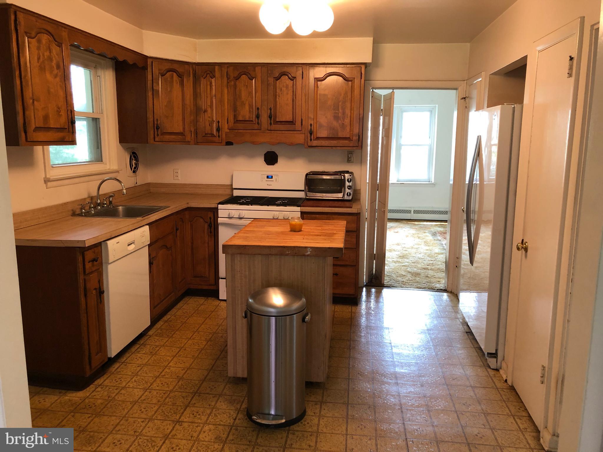3349 Paper Mill Road Huntingdon Valley, PA 19006 - Photo 8 of 29 Kitchen