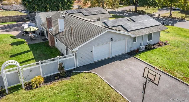 $4,900 | 11 Onyx Drive, Stony Brook, NY 11790