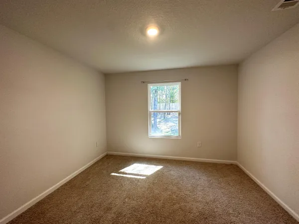 $2,150 | 3481 Sparco Drive, Crestview, FL 32539