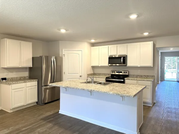 $2,150 | 3481 Sparco Drive, Crestview, FL 32539
