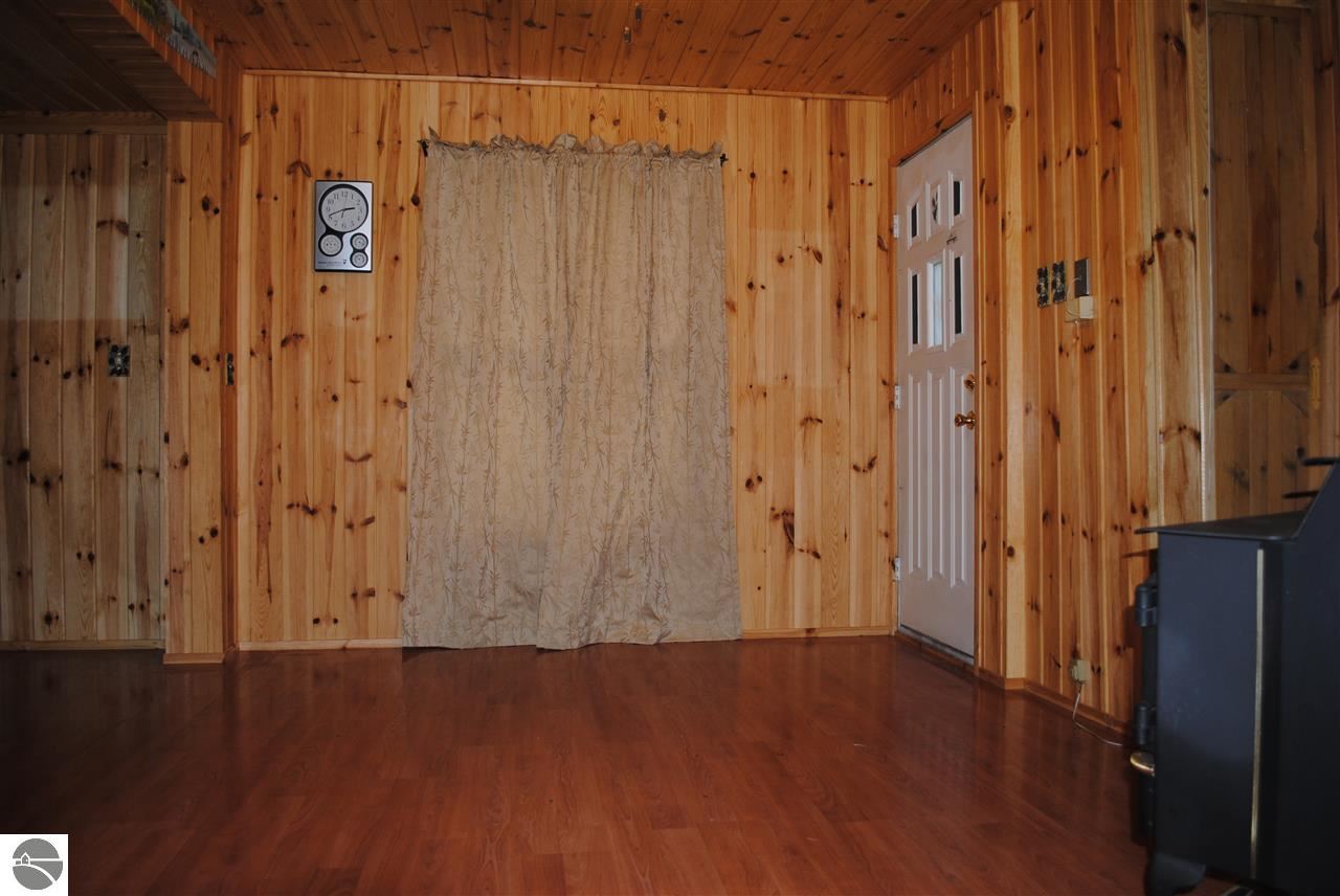 8192 South 27 Road Cadillac, MI 49601 - Photo 9 of 55 1793202-8.JPG