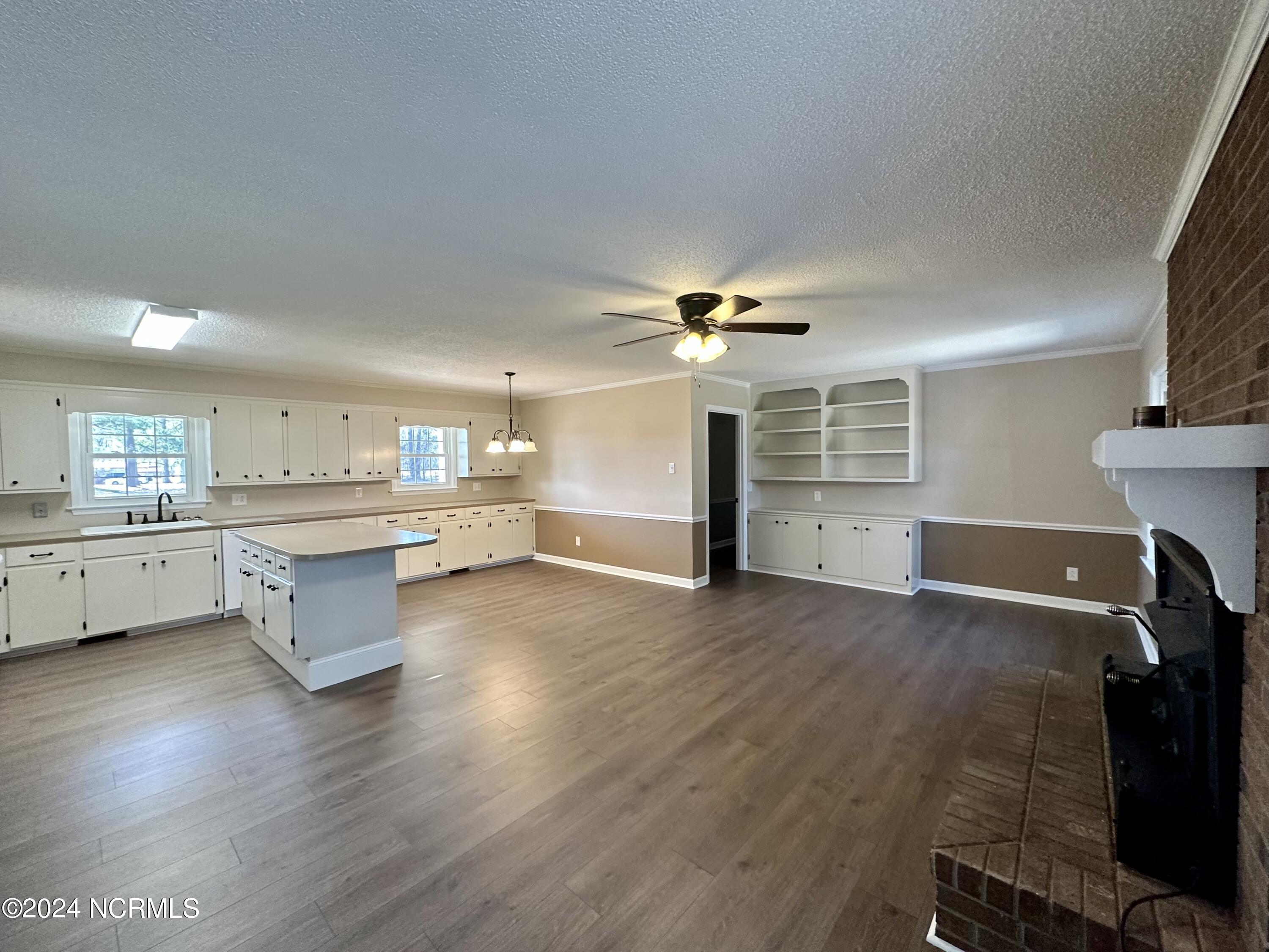271 Cricket Ridge Road Mount Olive, NC 28365 - Photo 3 of 17 IMG_0926