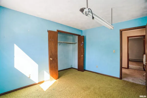 $210,000 | 904 5th Street, Erie, IL 61250