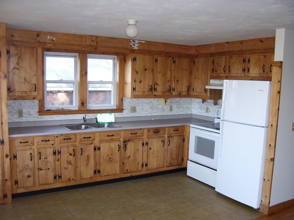 64 Charnock Hill Road Rutland, MA 01543 - Photo 3 of 10 Gallery Image 3